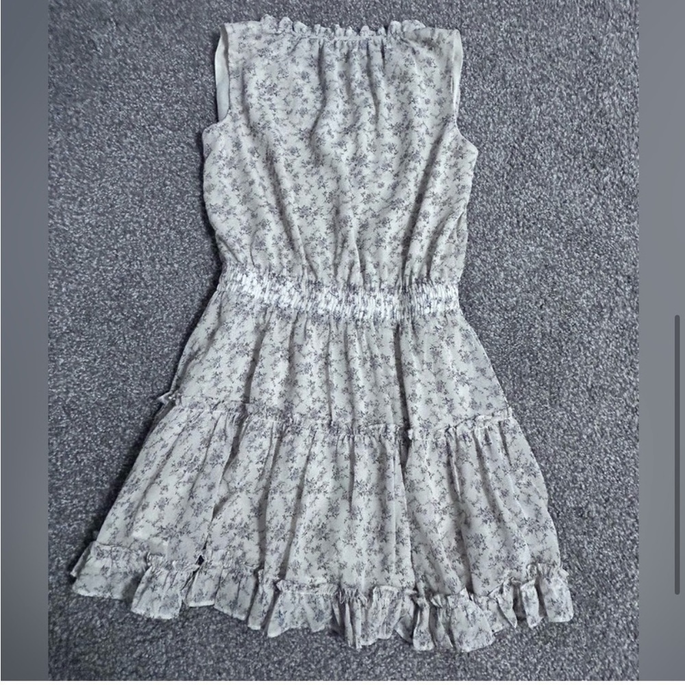 Women's Papermoon Floral A-Line Smocked Waist
Tiered Ruffled Chiffon Mini Dress - Picture 6 of 8